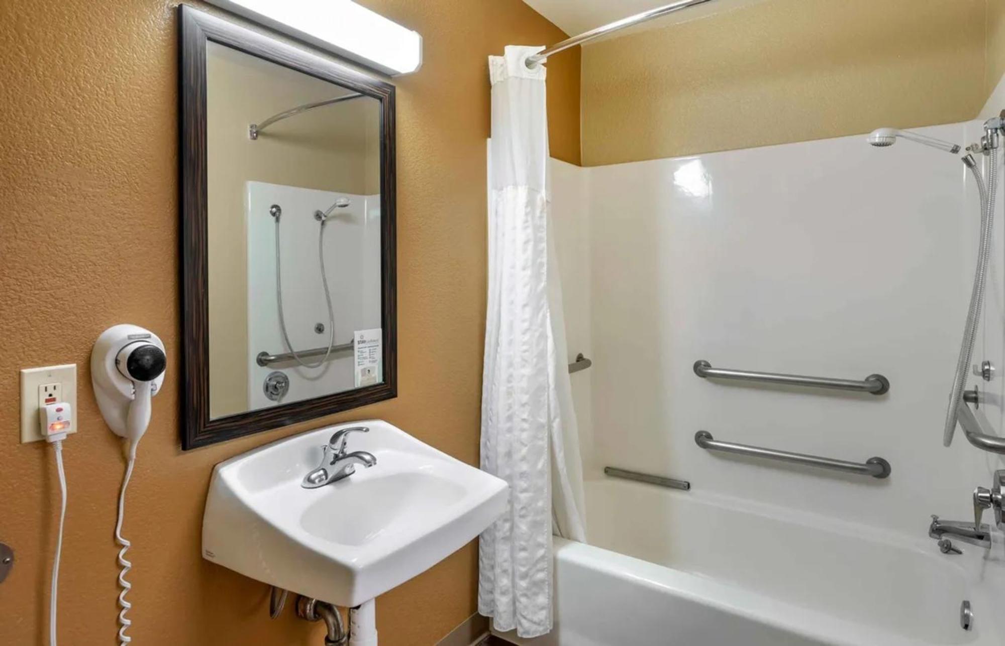 Relax Suites Extended Stay - La Mirada Zewnętrze zdjęcie